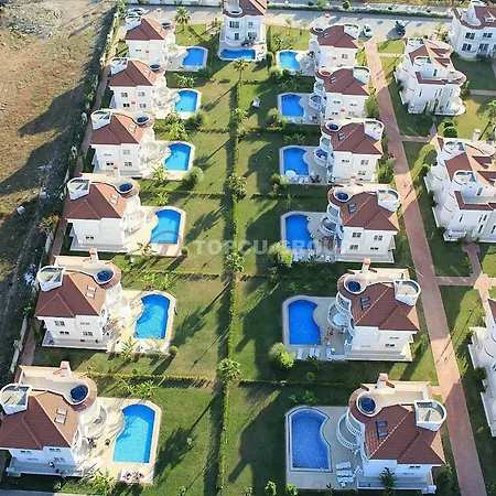 Detached Villas R, S And Z Vila *
